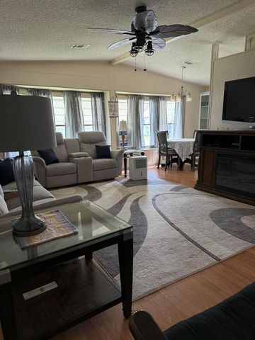 14 Sierra Del Norte, Fort Pierce, FL 34951