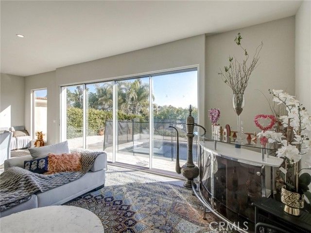 4148 Camino De La Cumbre, Sherman Oaks, CA 91423