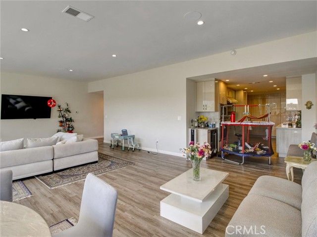 4148 Camino De La Cumbre, Sherman Oaks, CA 91423