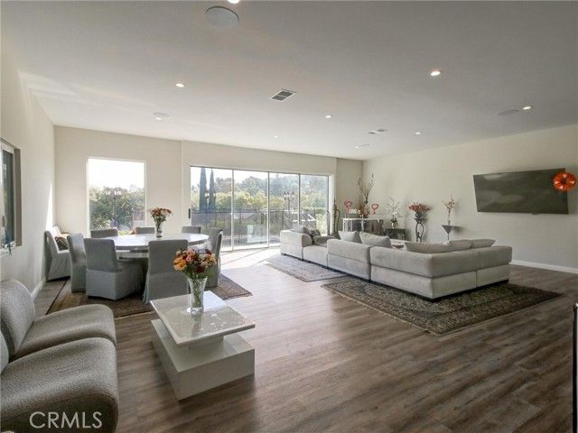 4148 Camino De La Cumbre, Sherman Oaks, CA 91423