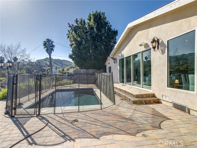 4148 Camino De La Cumbre, Sherman Oaks, CA 91423