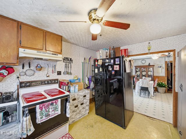 6405 Pine Grove Rd, Knoxville, TN 37914