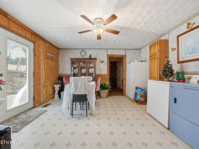 6405 Pine Grove Rd, Knoxville, TN 37914