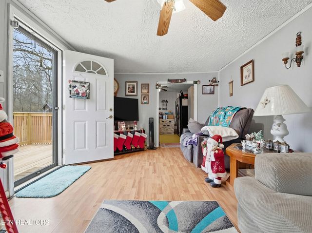 6405 Pine Grove Rd, Knoxville, TN 37914