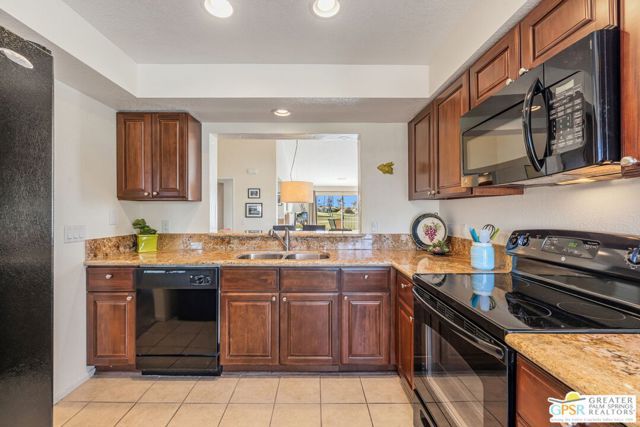 283 Vista Royale Circle, Palm Desert, CA 92211