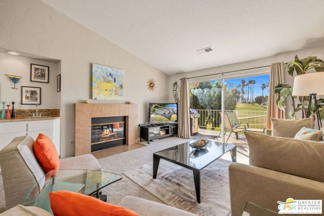 283 Vista Royale Circle, Palm Desert, CA 92211