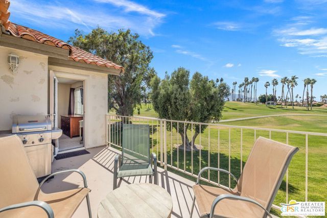 283 Vista Royale Circle, Palm Desert, CA 92211