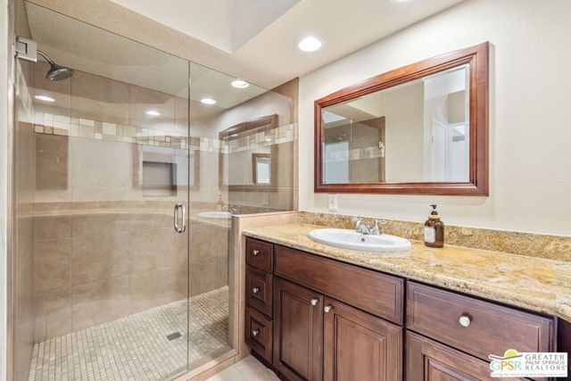 283 Vista Royale Circle, Palm Desert, CA 92211