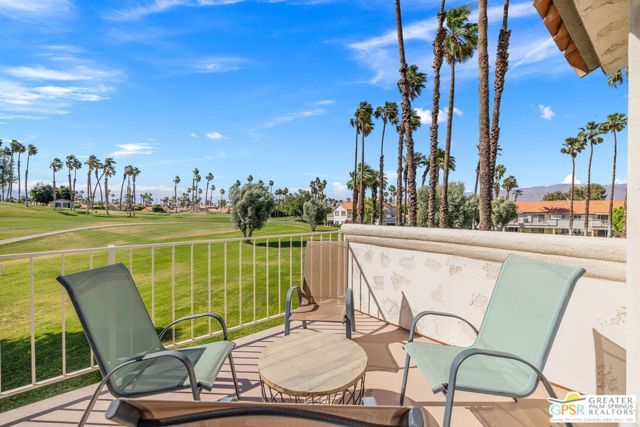 283 Vista Royale Circle, Palm Desert, CA 92211