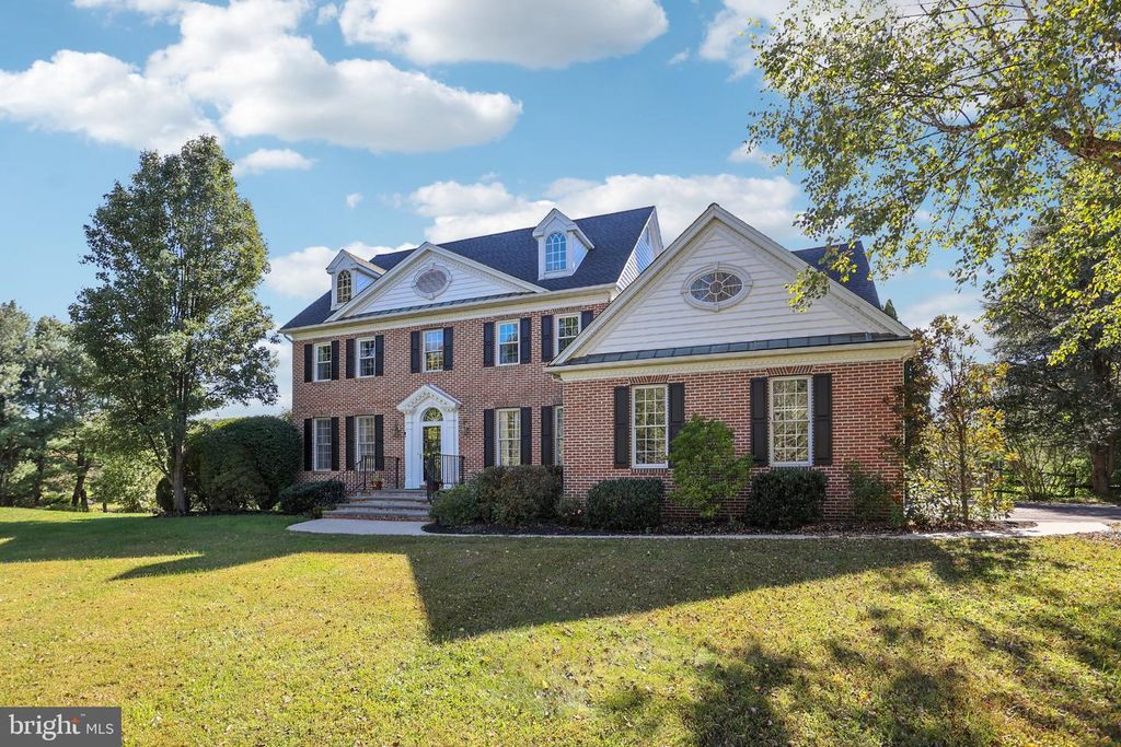 125 HEATHER DR, NEW HOPE, PA 18938 — exterior