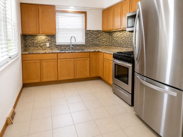 16607 California Avenue, Markham, IL 60428