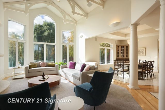 21 Sawmill Creek Trail, Saginaw Twp, MI 48603