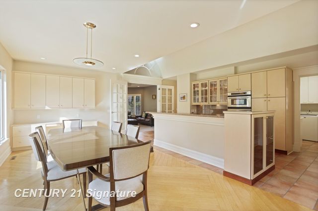 21 Sawmill Creek Trail, Saginaw Twp, MI 48603