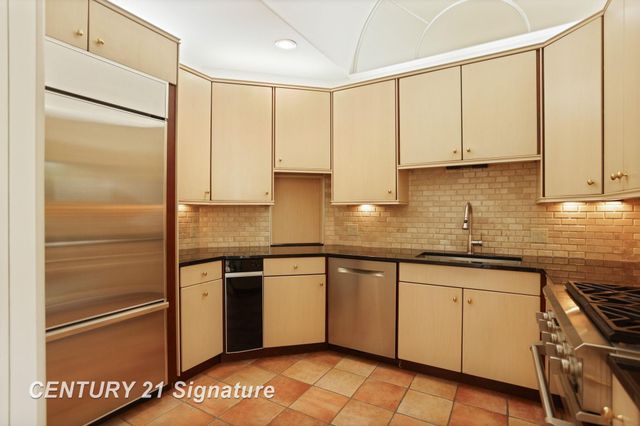 21 Sawmill Creek Trail, Saginaw Twp, MI 48603