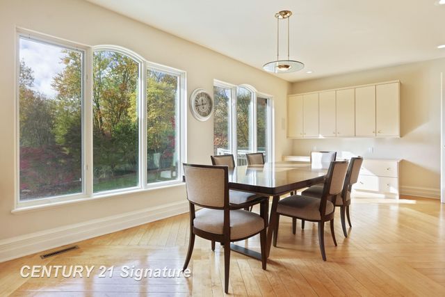 21 Sawmill Creek Trail, Saginaw Twp, MI 48603