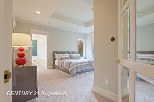 21 Sawmill Creek Trail, Saginaw Twp, MI 48603