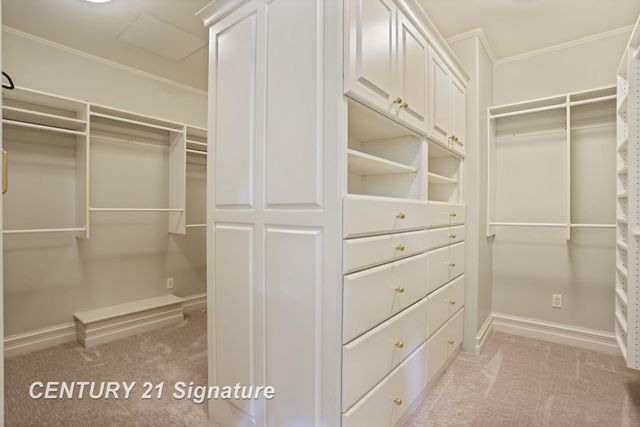 21 Sawmill Creek Trail, Saginaw Twp, MI 48603