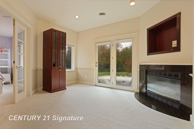 21 Sawmill Creek Trail, Saginaw Twp, MI 48603