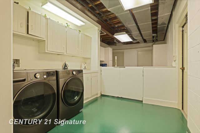 21 Sawmill Creek Trail, Saginaw Twp, MI 48603