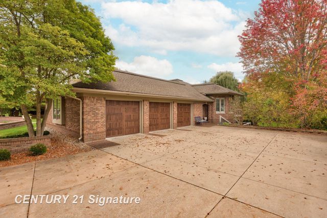 21 Sawmill Creek Trail, Saginaw Twp, MI 48603