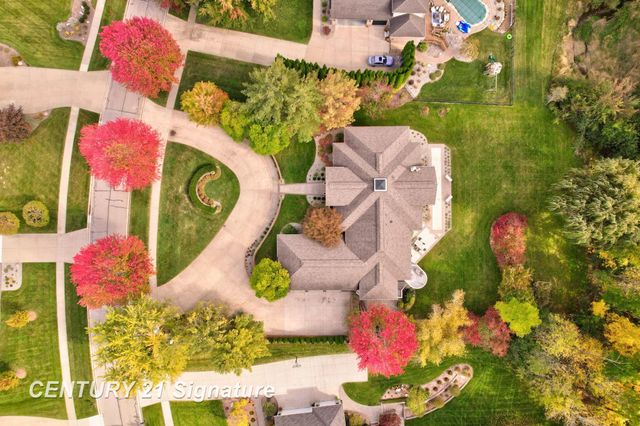 21 Sawmill Creek Trail, Saginaw Twp, MI 48603