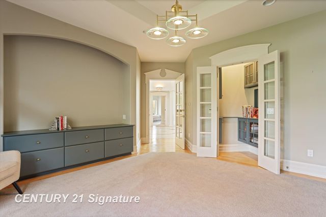 21 Sawmill Creek Trail, Saginaw Twp, MI 48603