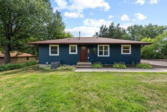 8124 Mount Curve Boulevard, Brooklyn Park, MN 55445