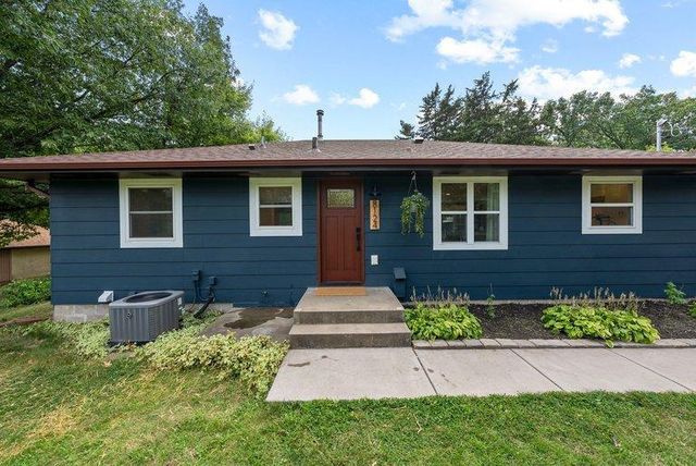 8124 Mount Curve Boulevard, Brooklyn Park, MN 55445