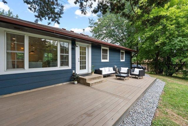 8124 Mount Curve Boulevard, Brooklyn Park, MN 55445