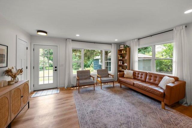 8124 Mount Curve Boulevard, Brooklyn Park, MN 55445