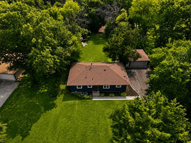 8124 Mount Curve Boulevard, Brooklyn Park, MN 55445