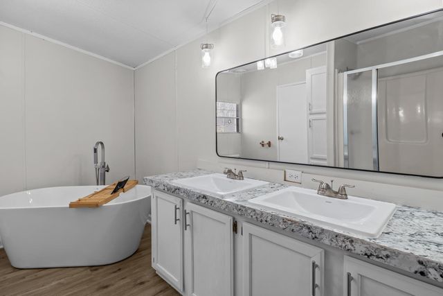 624 Nickletown Rd, Sugar Tree, TN 38380