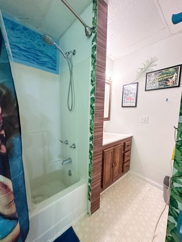 68 Oak Street, Plattsburgh, NY 12901