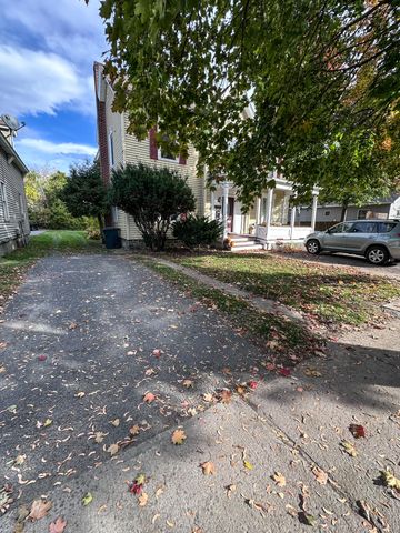 68 Oak Street, Plattsburgh, NY 12901