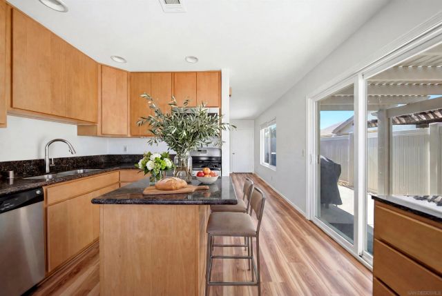 10979 Via Abaca, San Diego, CA 92126