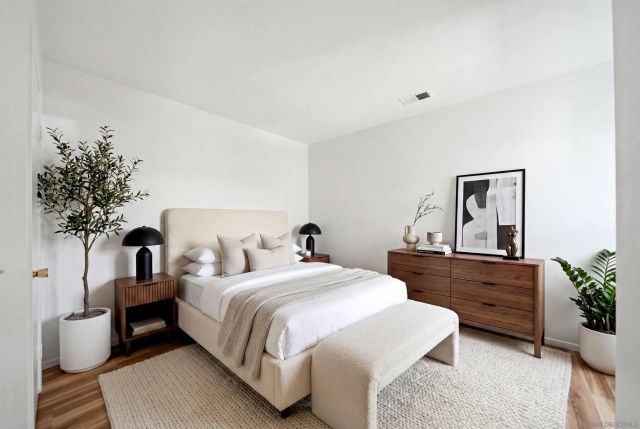 10979 Via Abaca, San Diego, CA 92126