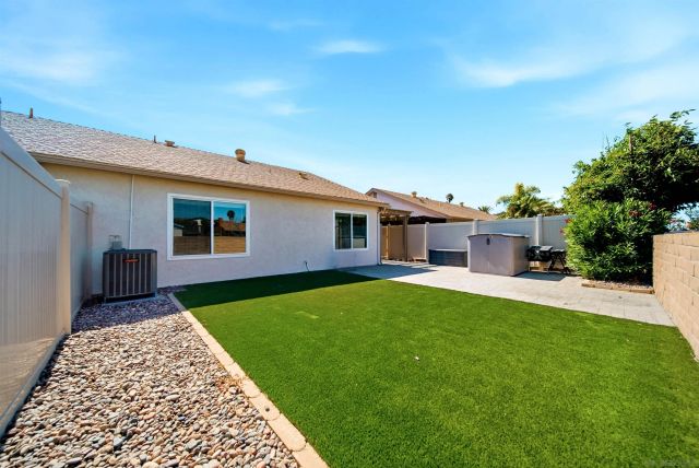 10979 Via Abaca, San Diego, CA 92126