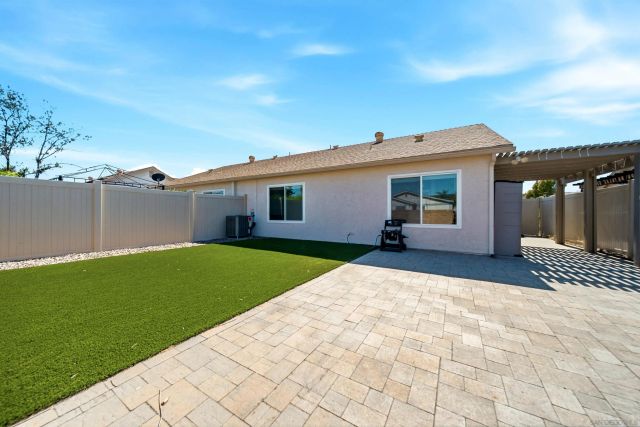 10979 Via Abaca, San Diego, CA 92126