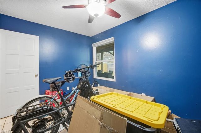 606 Orangewood DR, Virginia Beach, VA 23453