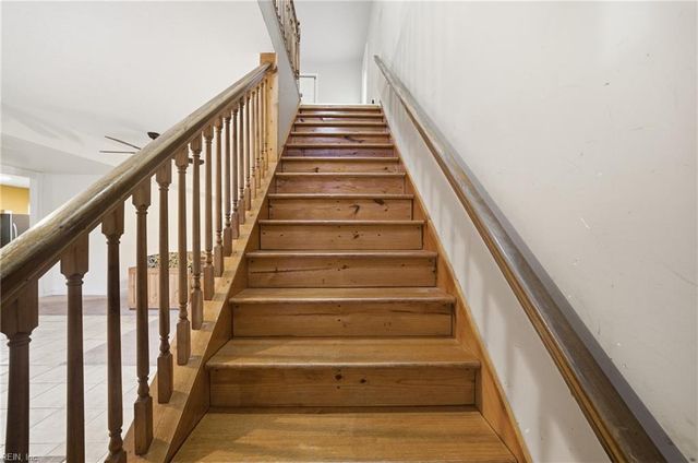 606 Orangewood DR, Virginia Beach, VA 23453