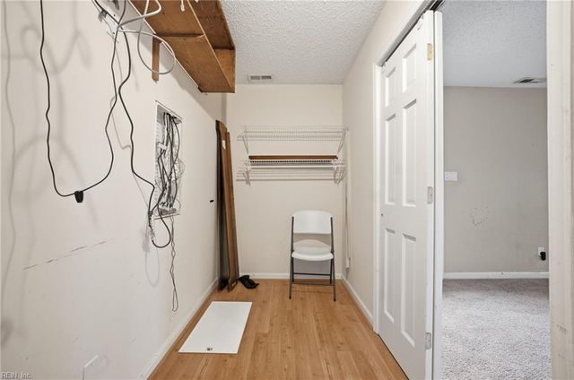 606 Orangewood DR, Virginia Beach, VA 23453