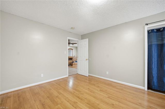 606 Orangewood DR, Virginia Beach, VA 23453