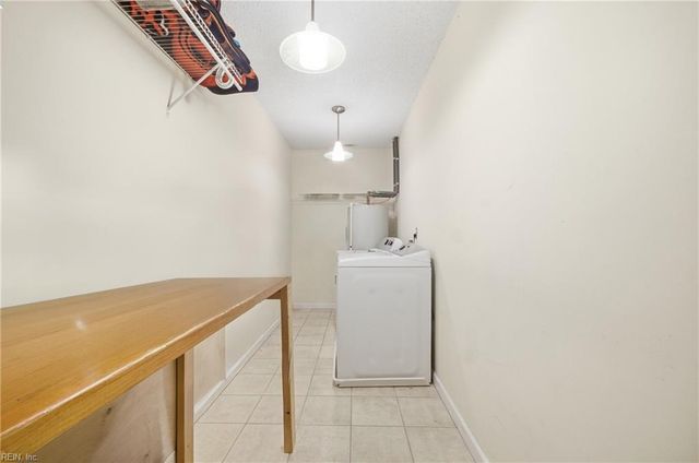 606 Orangewood DR, Virginia Beach, VA 23453