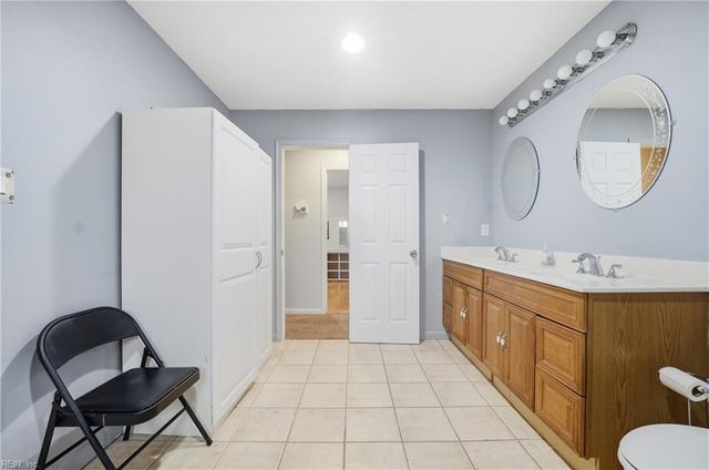 606 Orangewood DR, Virginia Beach, VA 23453