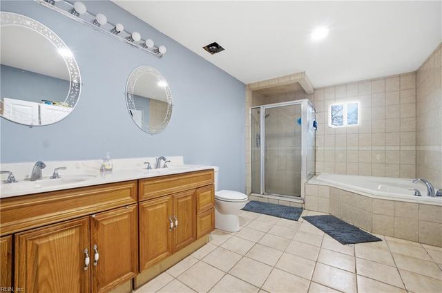 606 Orangewood DR, Virginia Beach, VA 23453