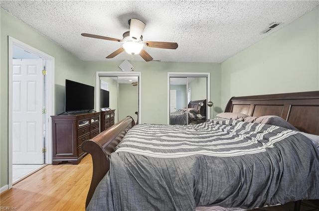 606 Orangewood DR, Virginia Beach, VA 23453