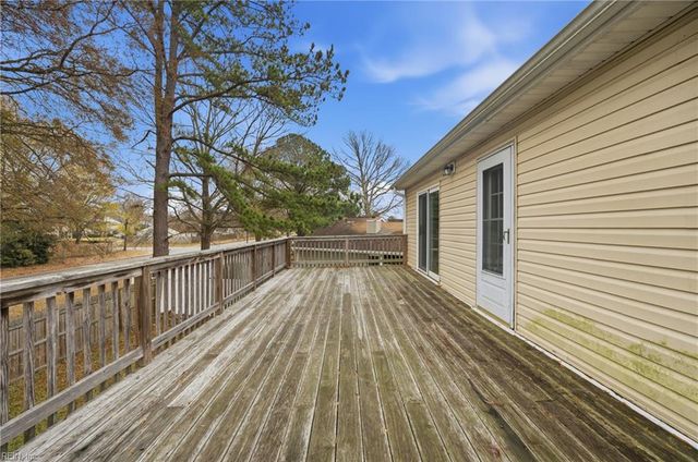 606 Orangewood DR, Virginia Beach, VA 23453