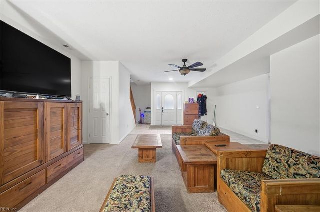 606 Orangewood DR, Virginia Beach, VA 23453