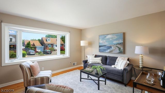 41 S 17Th St, Kenilworth Boro, NJ 07033