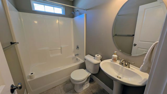1539 W Addison Way 22, Muskegon, MI 49445